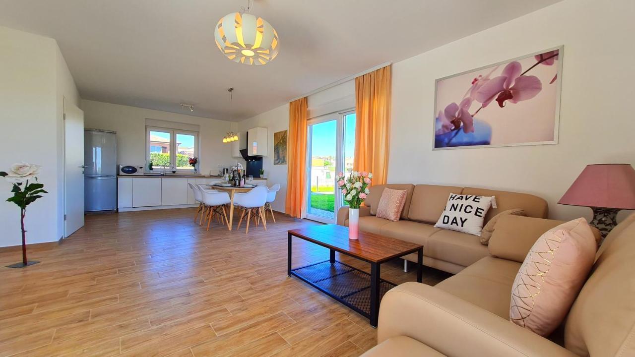 Villa Robert Kaštelir Esterno foto