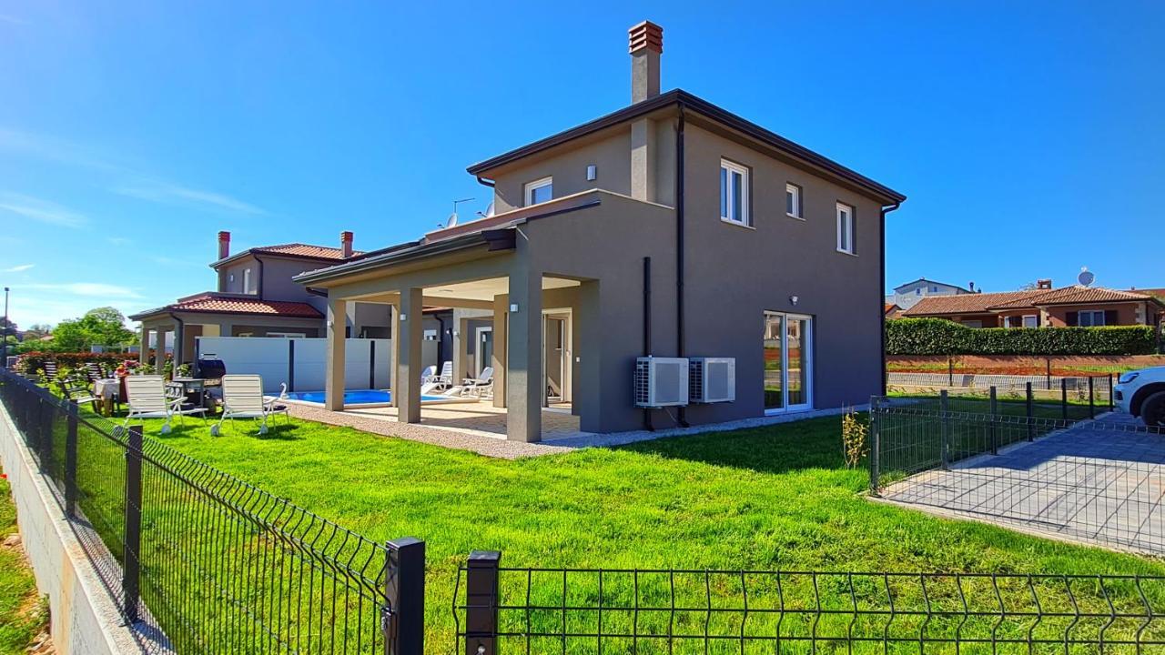 Villa Robert Kaštelir Esterno foto