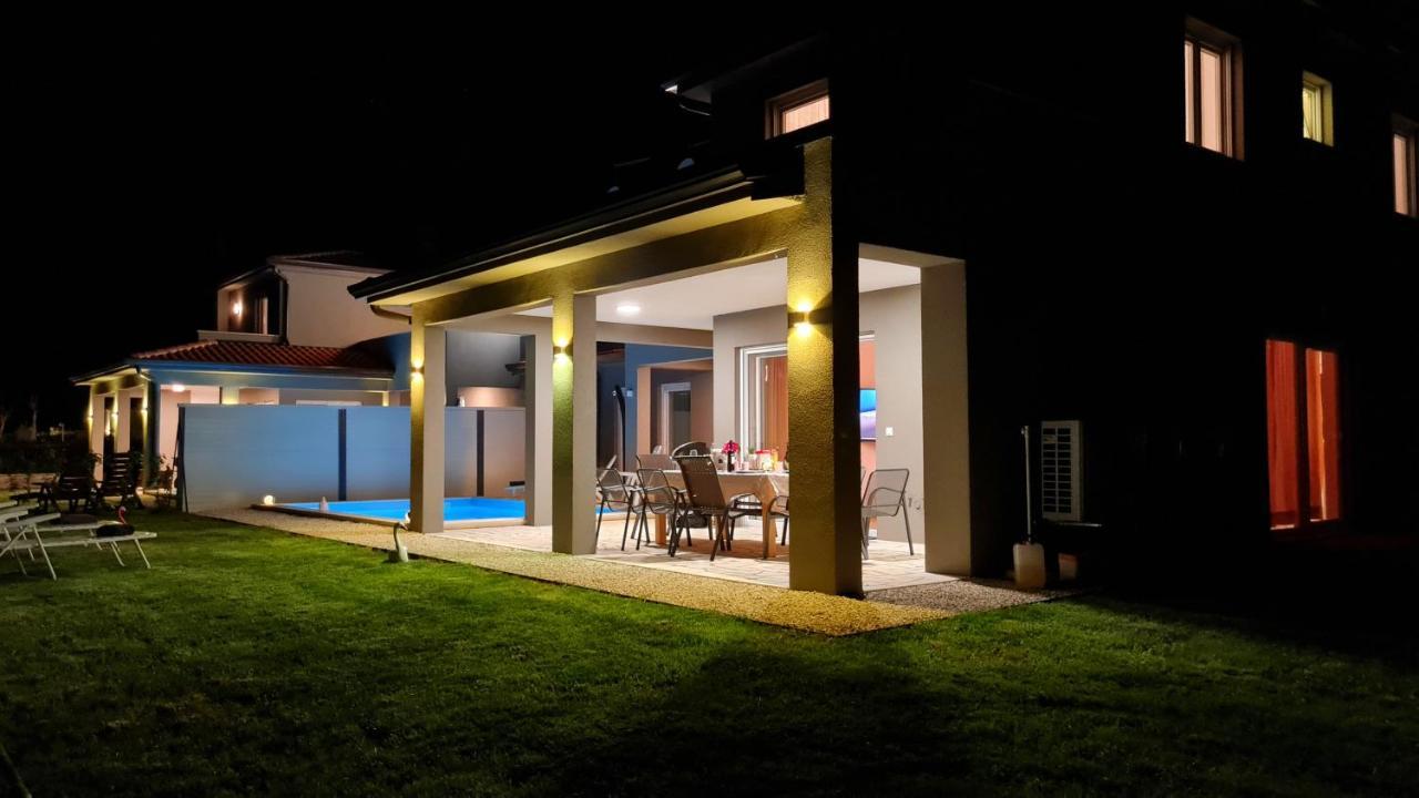Villa Robert Kaštelir Esterno foto